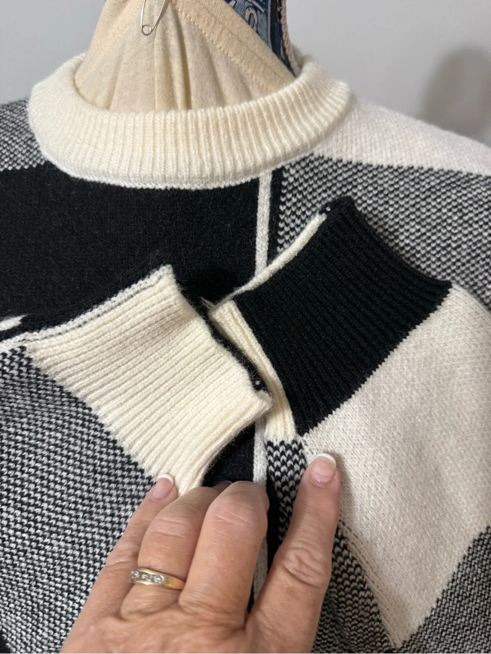 Men’s large Nike sweater.